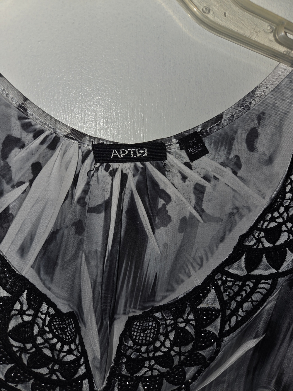 Apt. 9 Embellished V-Neck Tie-Dye Leopard Print Top in White and Red - Picture 4 of 7